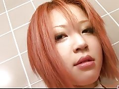 Qattiq va busty redhead boba mushuk hammom fondling